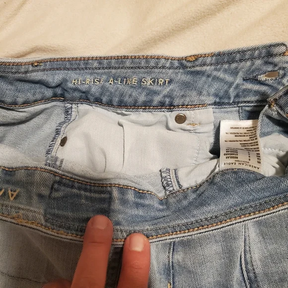 American Eagle Jean Skirt - Picture 3 of 4